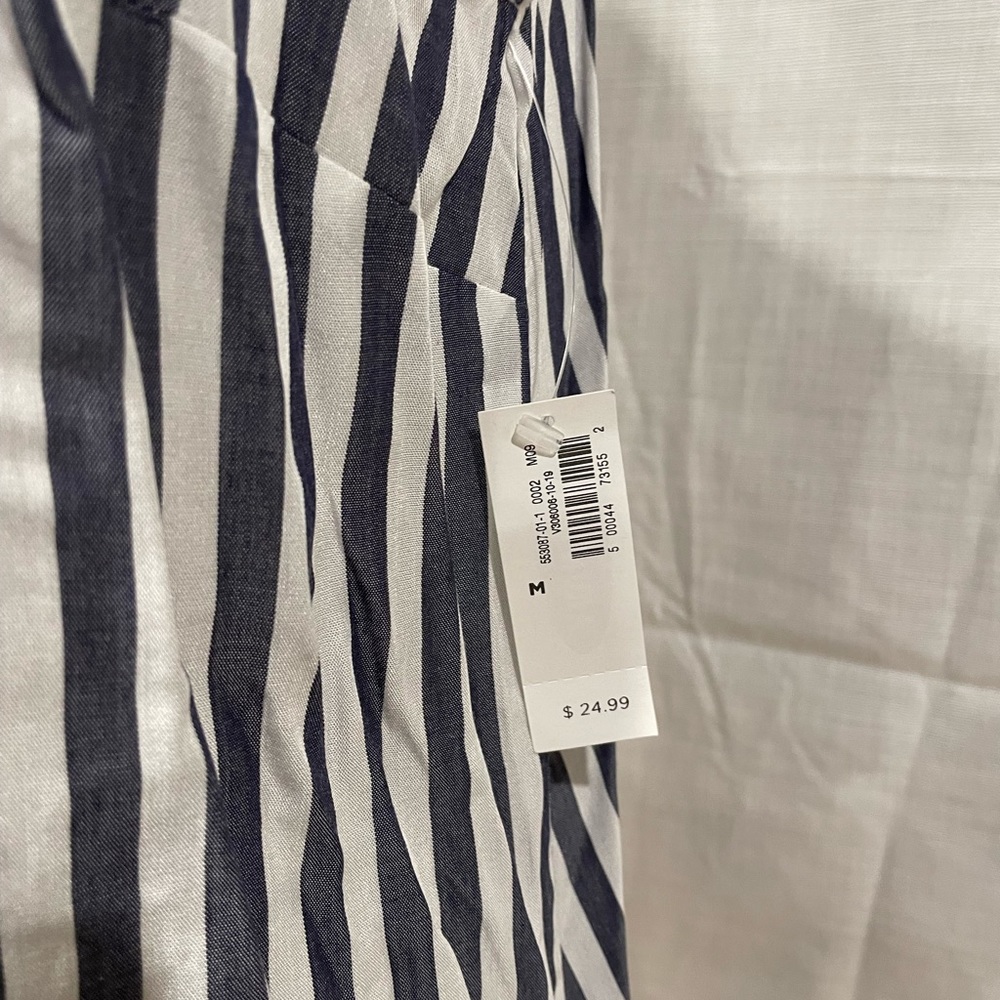 NWT M old navy striped top - Picture 4 of 7